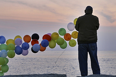 HDRtist HDR - http://www.ohanaware.com/hdrtist/